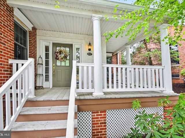 417 Vineyard Lane
