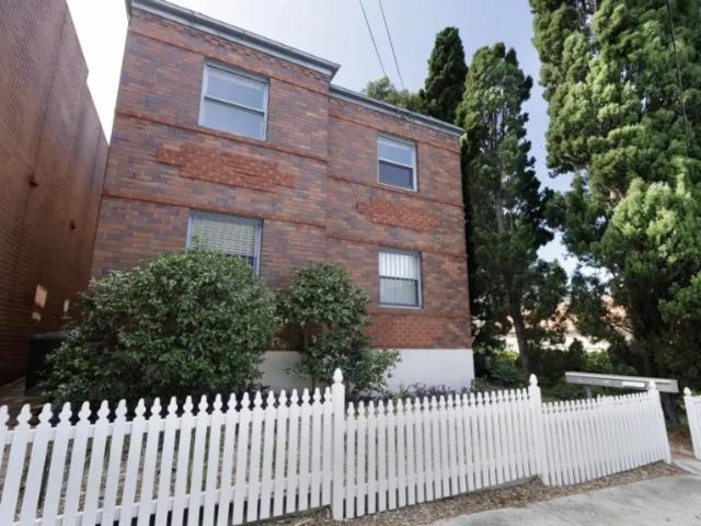 4/185 carrington rd