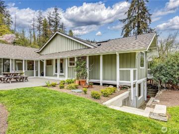 4185 Point White Drive NE