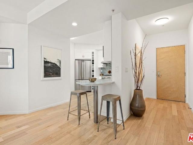4180 Fair Avenue 206