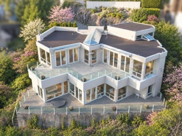 4180B Rose Crescent, West Vancouver, BC, V7V 2N8 house for sale | Listing ID R3166 | Royal LePage