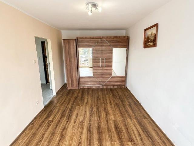 4180N, 1 p 27m2, 1. piętro, blok 4 p Południe