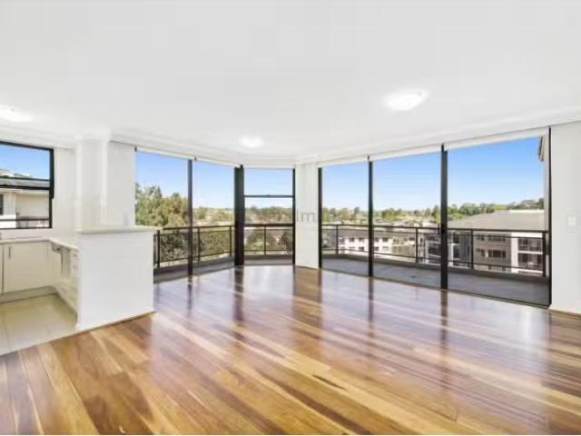 418/3 Bechert Road, Chiswick Apartment for rent Listed by Eri.