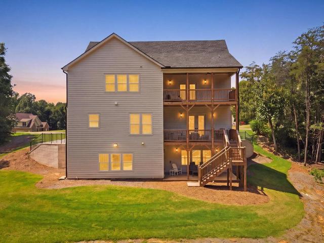 418 Beachwood Drive