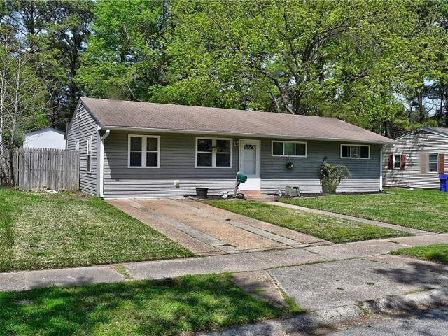 418 Gloucester AVE
