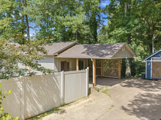 418 Deerwood Ln
