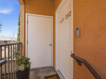 418 E Evelyn Avenue 202