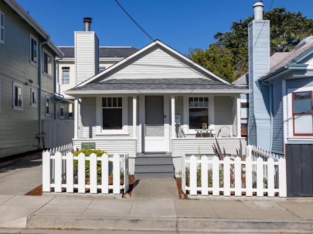 418 Fountain Ave, Pacific Grove, CA 93950 | MLS #ML82040