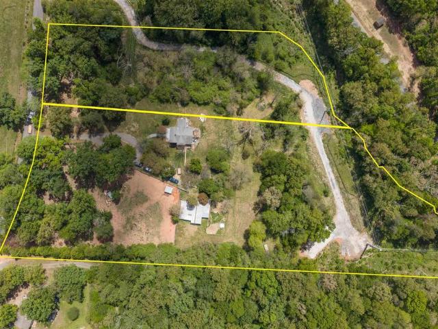 418 James River Rd