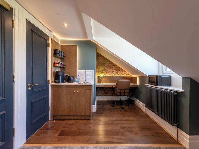 418 MARE STREET | Studio house for rent #95865209 | Rentberry