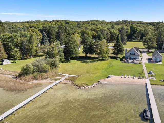 418 N Intermediate Lake Road