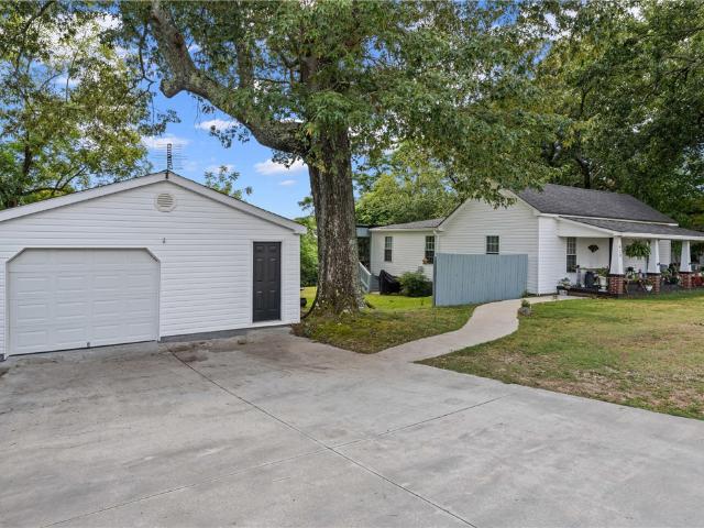 418 N Norris Drive