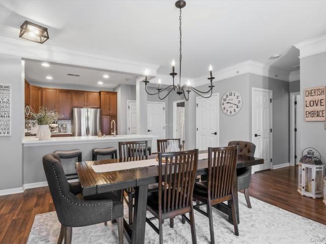 418 Saratoga Lane
