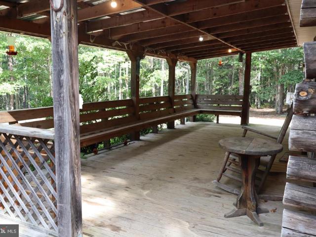 418 R & Ridge Rd
