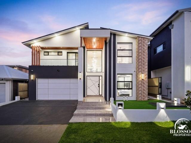 418m² of Uncompromising Luxury Pool, Prestige & Every Inclusion You Could Want!