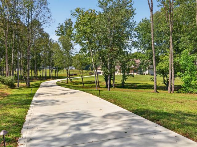 4197 Cowan Rd