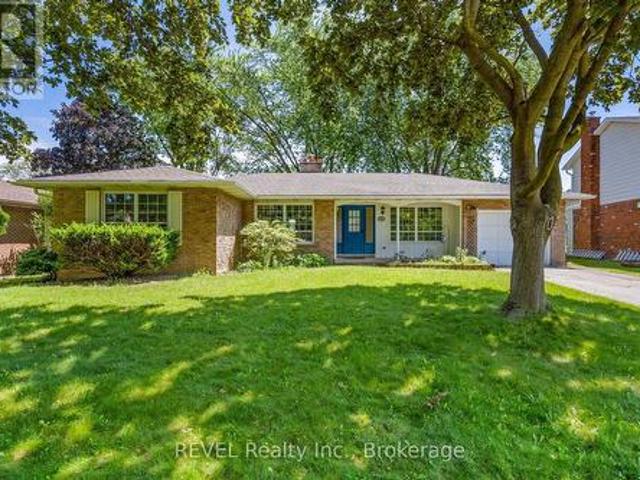 4198 Regent Court, Lincoln Beamsville, ON, L3J 0N4 house for sale | Listing ID X13541 | Royal LePage
