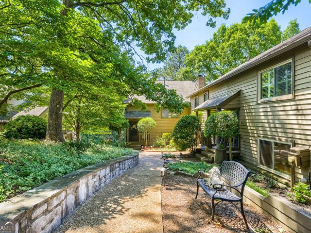 4190 D'Youville Trace