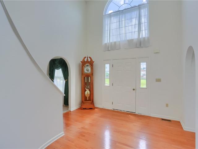 419 Commodore Drive