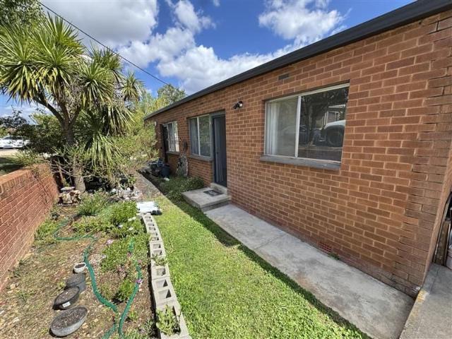 4/19 Charles Street, Queanbeyan