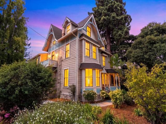 419 Locust Street