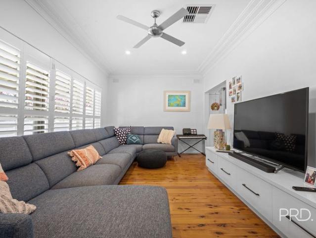 419 Lake Albert Road, Kooringal NSW 2650