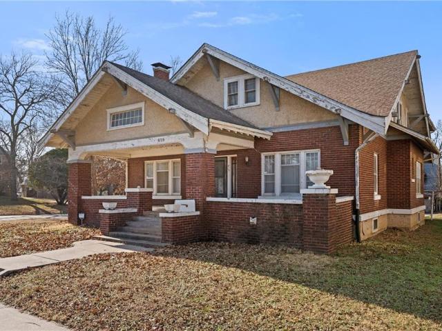 419 S 4th Street