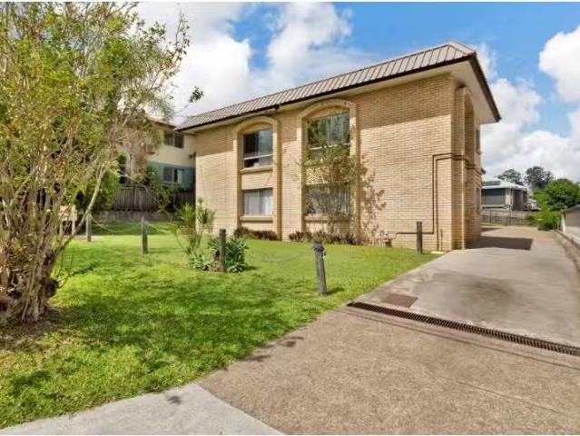 4/19 partson, MORNINGSIDE Apartment for rent Listed by Fiona.