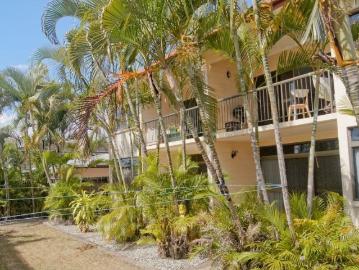 Manoora, Cairns, Lake Morris, Cairns Regional, Low Island, Queensland, Queensland