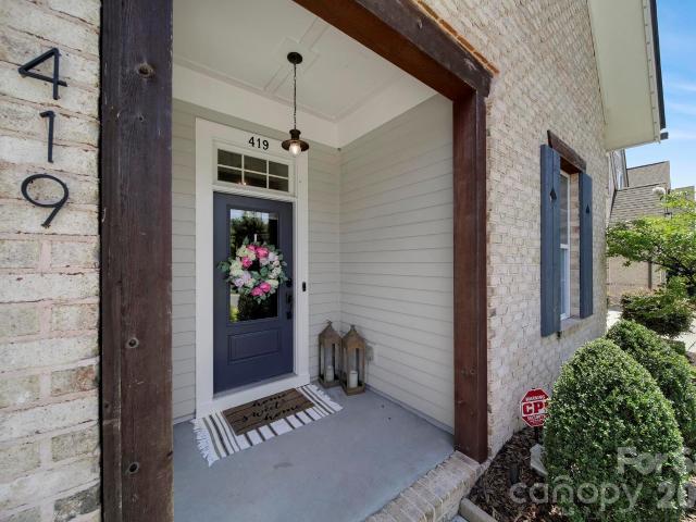 419 Rocking Chair Lane