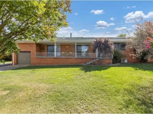 41 43 Worboys Street, SPRING HILL House for rent Listed by Be.