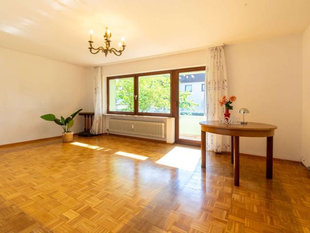 4+1! 4 Zimmer Familienwohnung mit zusätzlichem Hobbyzimmer in Waldenburg. Kurzfristig beziehbar