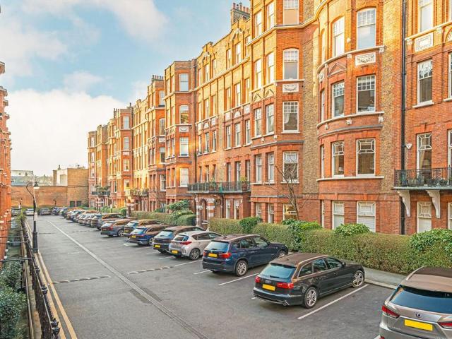 41 50 Wynnstay Gardens, London, W8 6UT, United Kingdom | 4 bed apartment for rent #140398585 | Rentberry