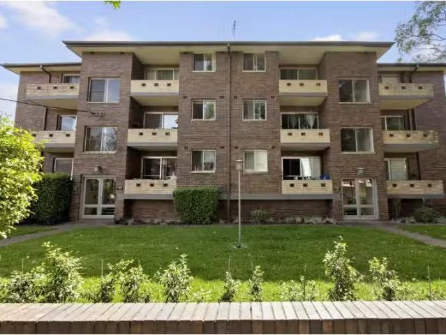 4/1 7 Gaza Road, West Ryde Apartment for rent Listed by Jr Le.