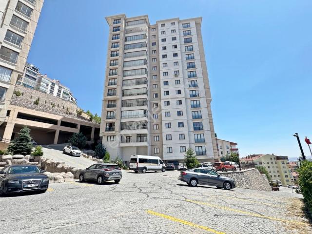 4+1 11.kat 2 Bloklu Site İçi Ankara Manzaralı Kapalı Otopark