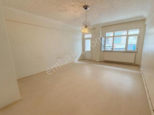 4+1 180m2 Özel Teraslı Yeni Bağdat Cad. Üzeri Merkezi