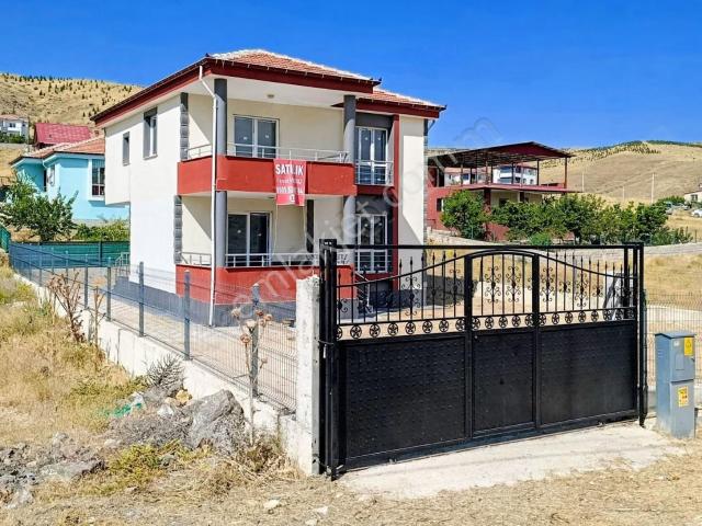 4+1 200m2 Ultra Lüks Yaylalık Dubleks Villa