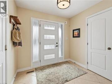 Binbrook, Hamilton, Ontario, Ontario - Patio