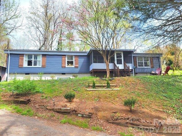 41 W Skyland Cir, Woodfin, NC 28804