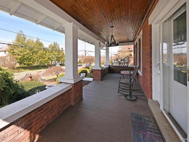 41 Westside Avenue