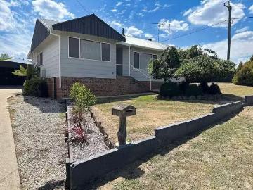 Burra, Tumbarumba, Talbingo - Garden, Parking