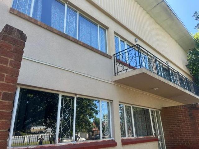 41 Bedroom Apartment in Queenstown Central