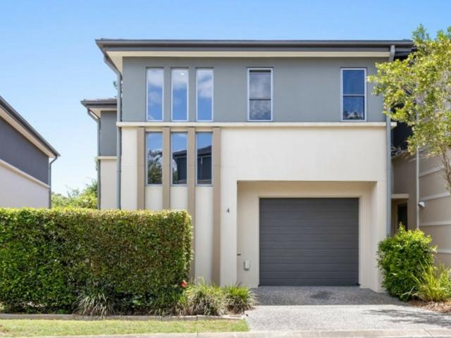 4/1 belongil street pacific pines qld townhouse for rent lj hooker
