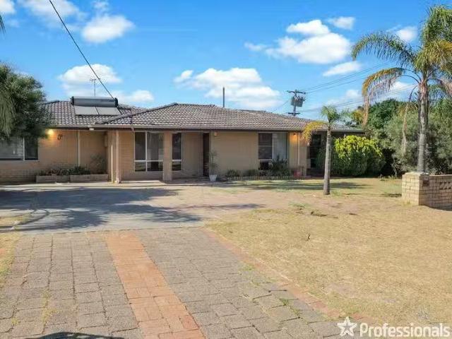 41 Burgland Drive, Girrawheen, WA 6064