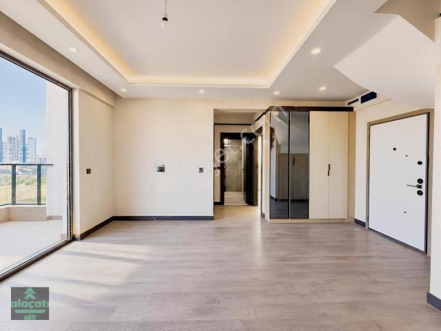 4+1 | Büyük Balkon | Bağımsız Mutfak | Kapalı Otopark | İskanlı