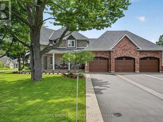 41 Cameron Drive, Hamilton, ON, L9G 2L4 house for sale | Listing ID X13493 | Royal LePage