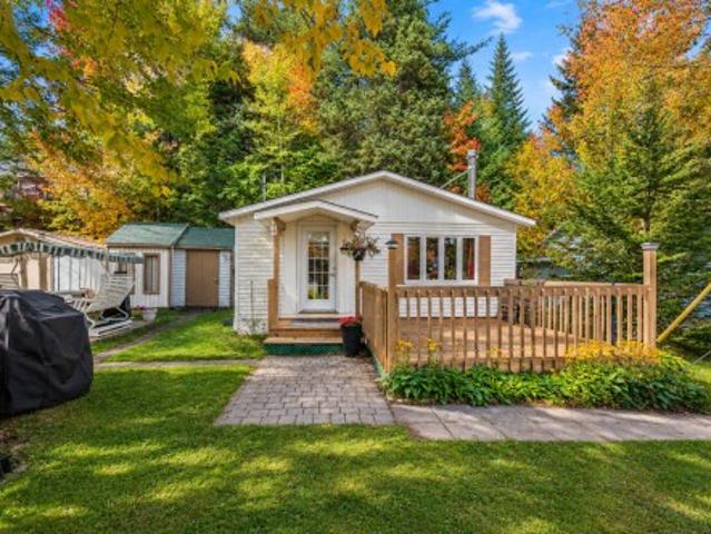 41 Ch. De La Vallée Bleue, Val David, QC, J0T 2N0 house for sale | Listing ID 11182 | Royal LePage
