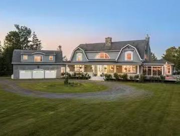 41 Ch. De La Baie, Magog, QC, J1X 5R9 Luxury House for sale.