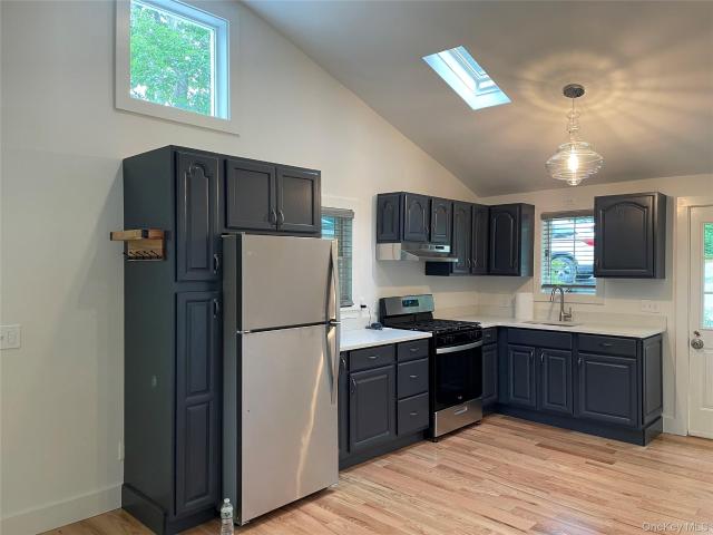 41 Chestnut Ave, Setauket, NY 11733 | MLS #980969