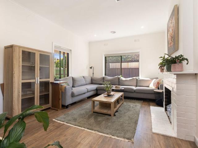 41 Churchill Avenue, Flora Hill